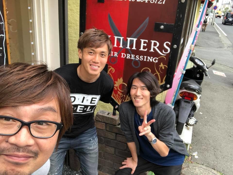 湘南ベルマーレ 藤田征也選手が来店！？ | ガナーズヘアードレッシング